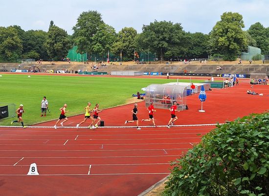 Nach starkem 800-Meter-Auftakt: Pavlos Lampropoulos wird zweifacher Top-15-Finisher bei der DM